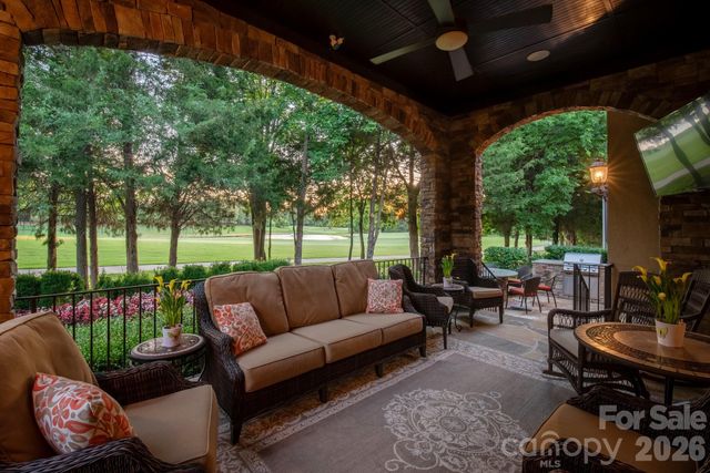 8718 Thornbury Place, Waxhaw, NC 28173