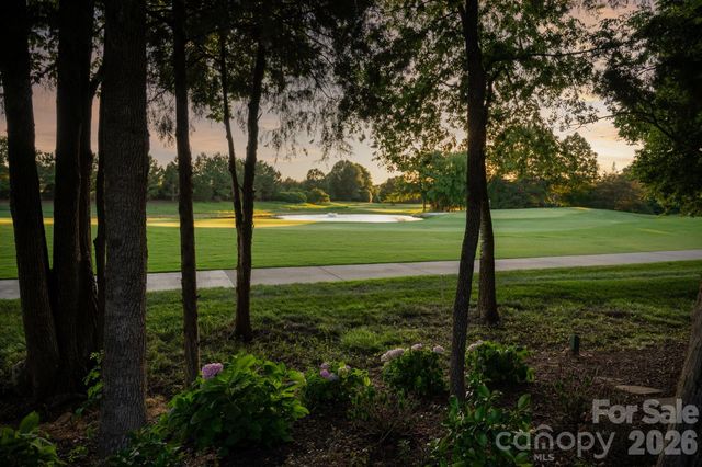 8718 Thornbury Place, Waxhaw, NC 28173