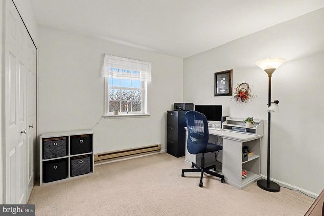 206 JOYCE DR, Lititz, PA 17543