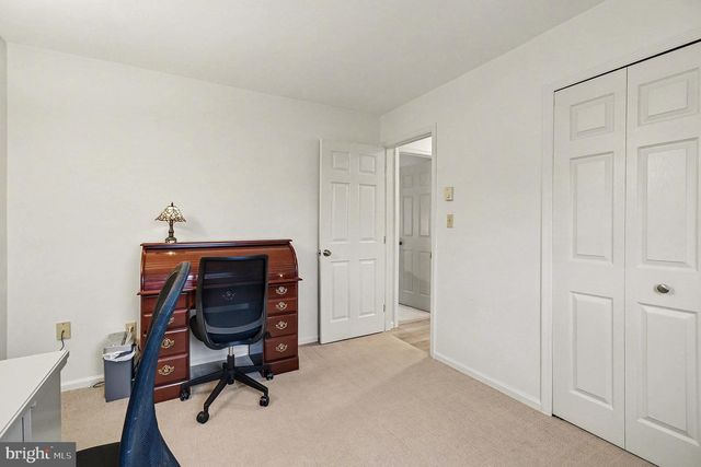 206 JOYCE DR, Lititz, PA 17543