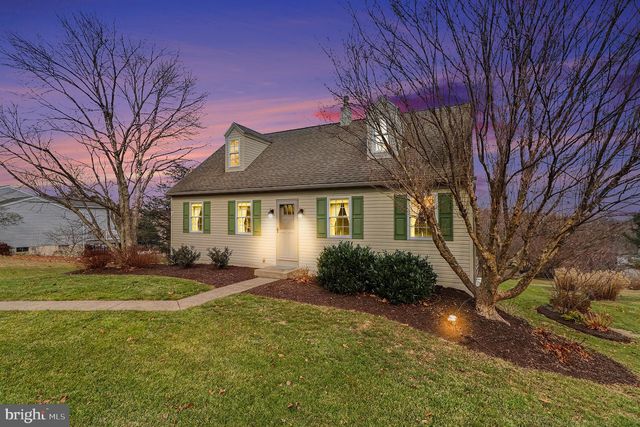 206 JOYCE DR, Lititz, PA 17543