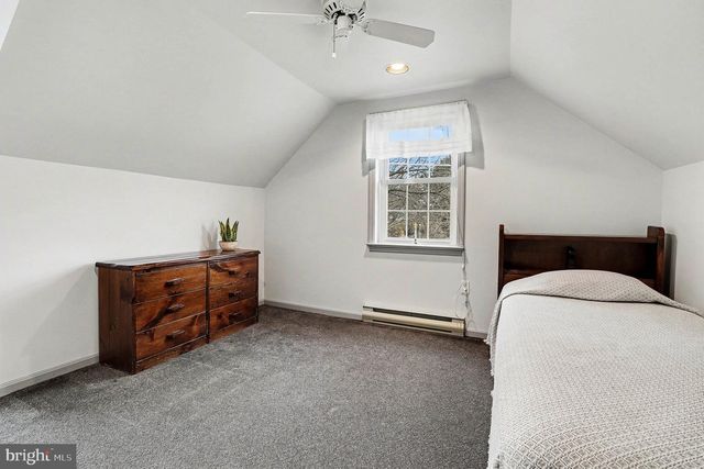 206 JOYCE DR, Lititz, PA 17543