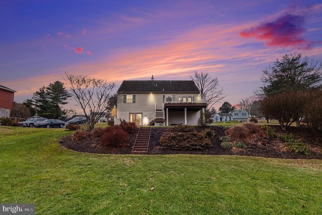 206 JOYCE DR, Lititz, PA 17543