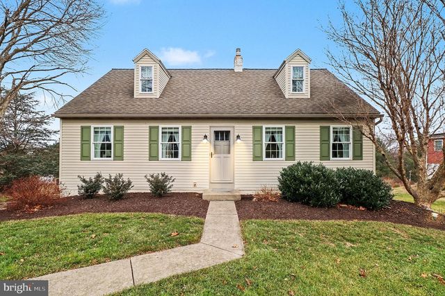 206 JOYCE DR, Lititz, PA 17543