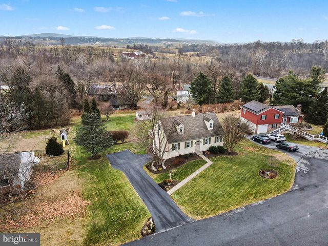 206 JOYCE DR, Lititz, PA 17543