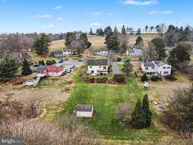 206 JOYCE DR, Lititz, PA 17543