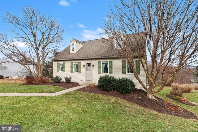 206 JOYCE DR, Lititz, PA 17543