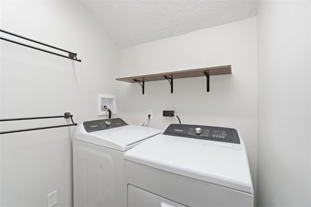 917 Briarwood Court, Mason, OH 45040