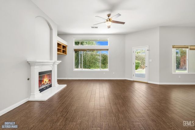 10918 Rosslyn Lane, Bakersfield, CA 93311
