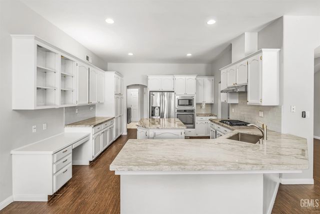 10918 Rosslyn Lane, Bakersfield, CA 93311