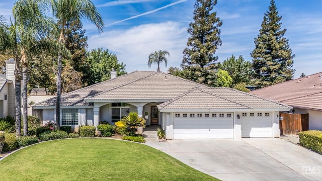 10918 Rosslyn Lane, Bakersfield, CA 93311