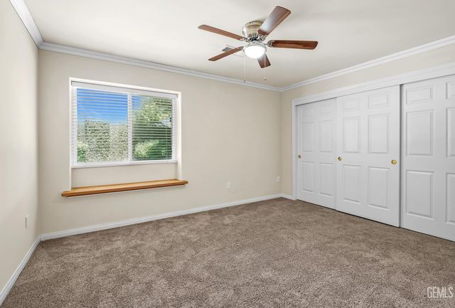 10918 Rosslyn Lane, Bakersfield, CA 93311