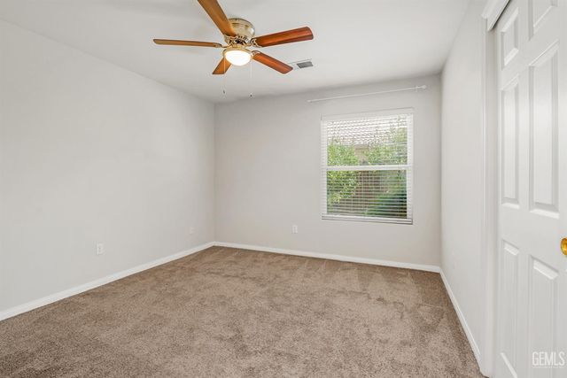 10918 Rosslyn Lane, Bakersfield, CA 93311