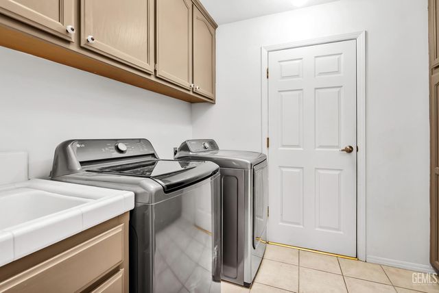 10918 Rosslyn Lane, Bakersfield, CA 93311