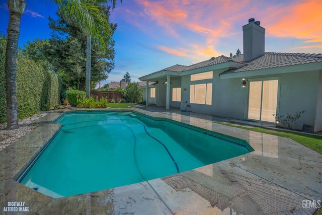 10918 Rosslyn Lane, Bakersfield, CA 93311