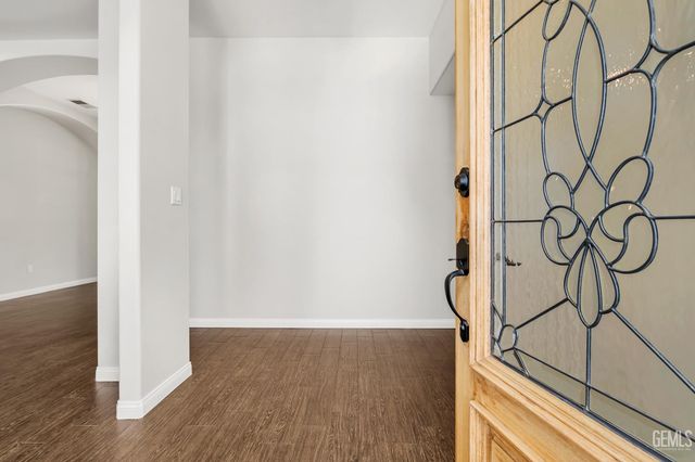 10918 Rosslyn Lane, Bakersfield, CA 93311