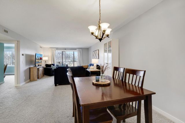 4710 58th Avenue N 107, Crystal, MN 55429