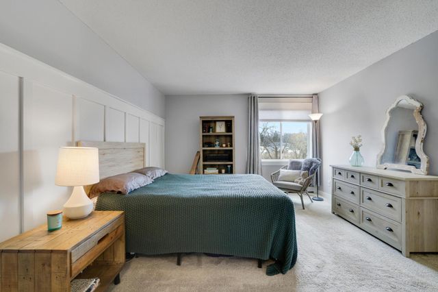 4710 58th Avenue N 107, Crystal, MN 55429