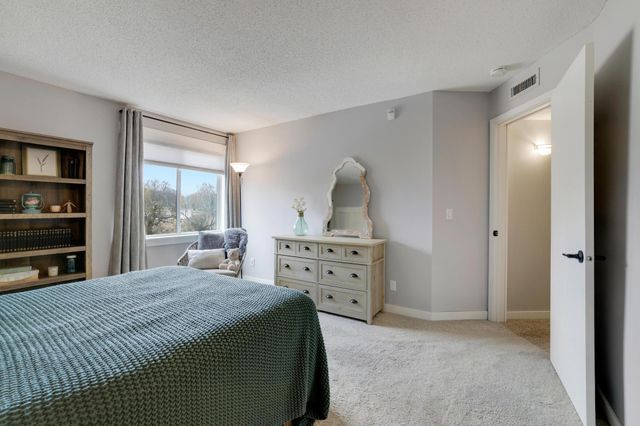 4710 58th Avenue N 107, Crystal, MN 55429