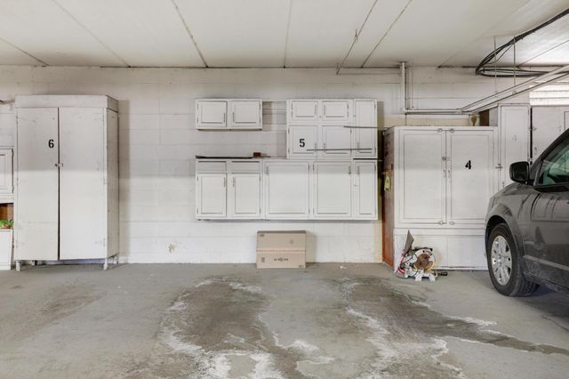 4710 58th Avenue N 107, Crystal, MN 55429