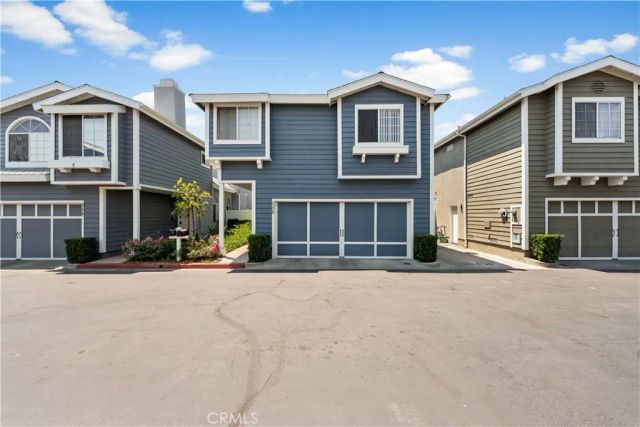 9228 Ventana Lane, North Hills, CA 91343