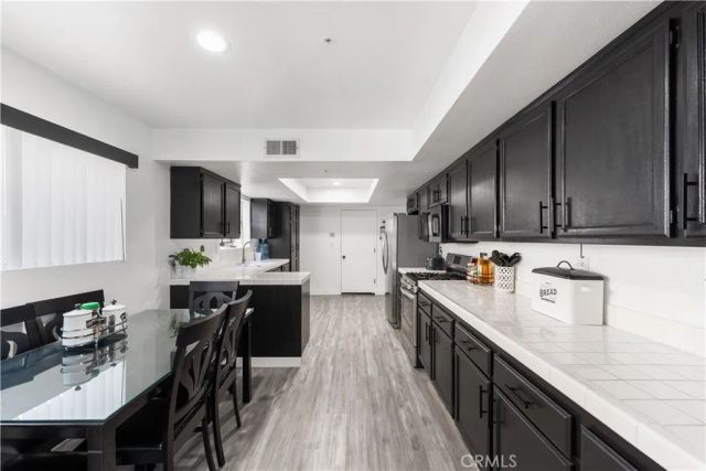 9228 Ventana Lane, North Hills, CA 91343