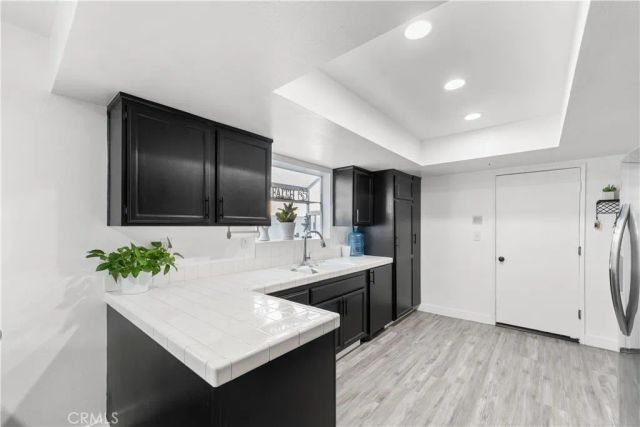 9228 Ventana Lane, North Hills, CA 91343