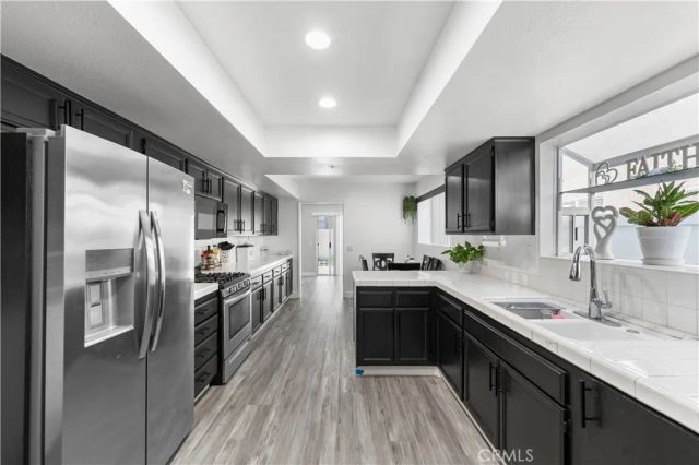 9228 Ventana Lane, North Hills, CA 91343