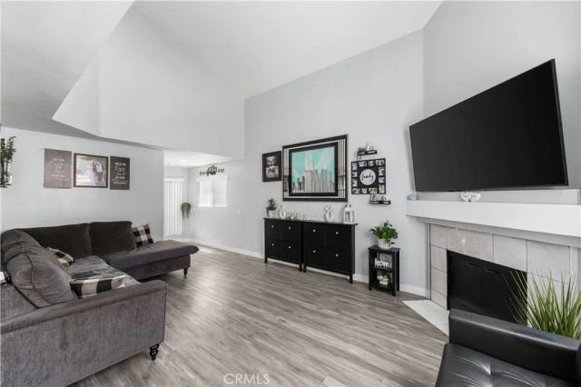 9228 Ventana Lane, North Hills, CA 91343