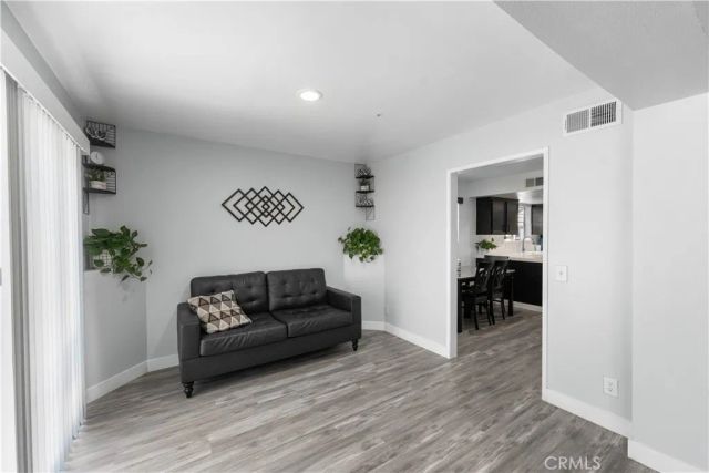 9228 Ventana Lane, North Hills, CA 91343