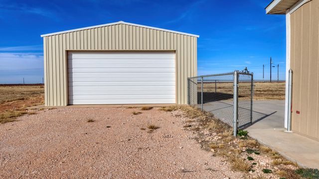 508 Sage Road, Tahoka, TX 79373