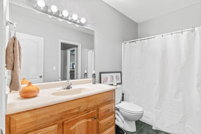 903 East Gaslight Drive, Springfield, MO 65810