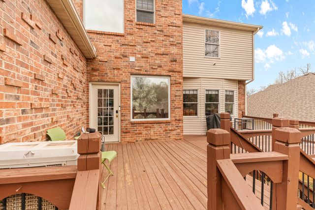 903 East Gaslight Drive, Springfield, MO 65810