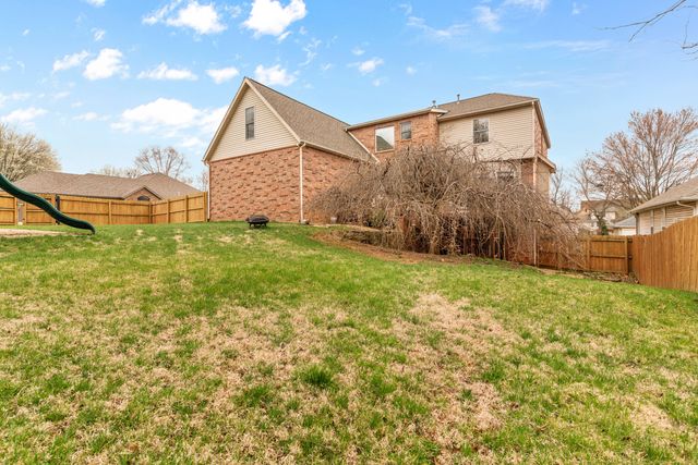 903 East Gaslight Drive, Springfield, MO 65810