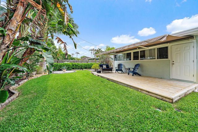 1869 Circle Drive, North Palm Beach, FL 33408