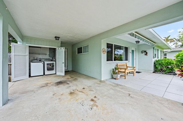 1869 Circle Drive, North Palm Beach, FL 33408