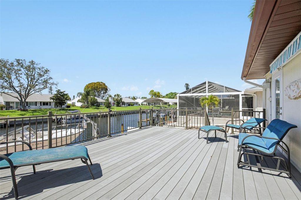 Image 26 of property listing at 4532 BIMINI DRIVE, Bradenton, FL 34210