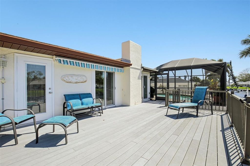 Image 27 of property listing at 4532 BIMINI DRIVE, Bradenton, FL 34210