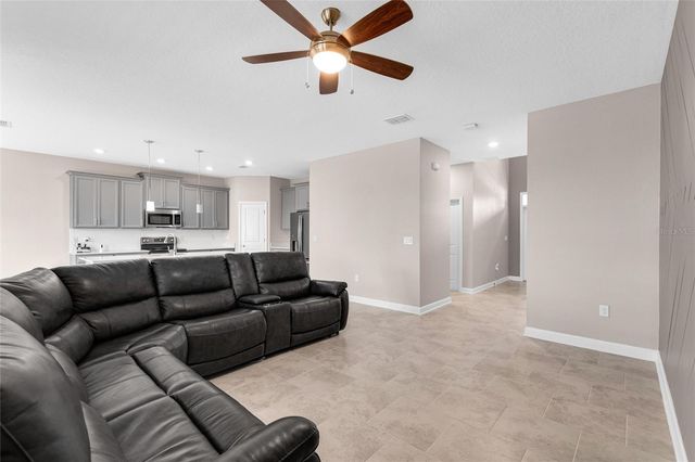 8833 BETH PAGE LN, Davenport, FL 33896