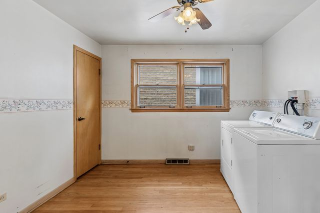 5906 Capulina Avenue, Morton Grove, IL 60053