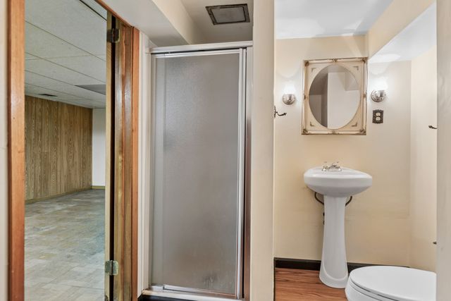 5906 Capulina Avenue, Morton Grove, IL 60053