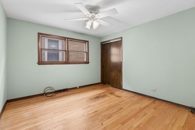 5906 Capulina Avenue, Morton Grove, IL 60053