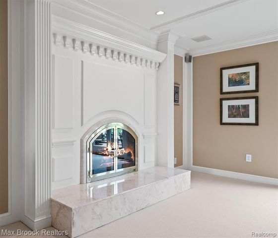 6280 Dakota Circle, Bloomfield Hills, MI 48301