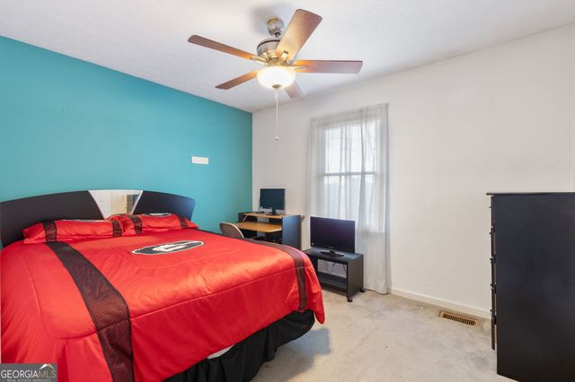 2203 Clarendon Court NE, Conyers, GA 30012