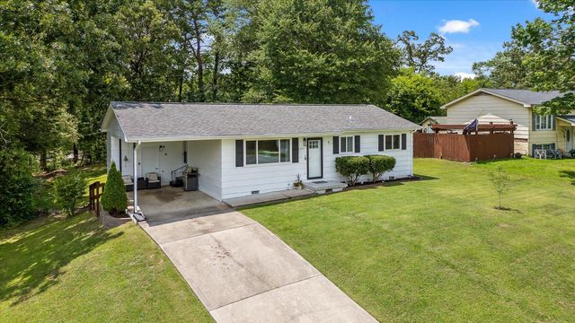 6557 Esquire Lane, Hixson, TN 37343