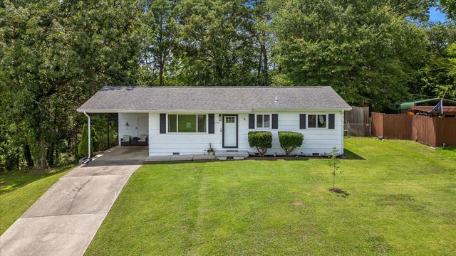 6557 Esquire Lane, Hixson, TN 37343