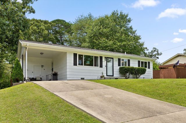 6557 Esquire Lane, Hixson, TN 37343