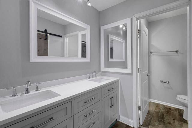 9724 W Creek Road E2, Palos Park, IL 60464