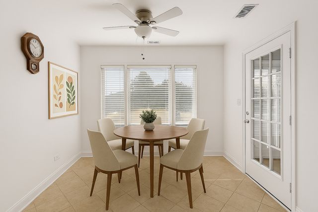 9724 W Creek Road E2, Palos Park, IL 60464