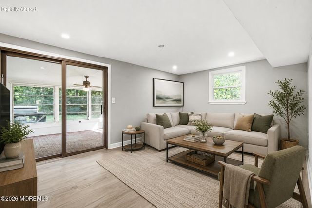 11 Highview Circle, Middletown, NJ 07748